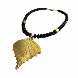24k gold plated leaf pendant, Black crystals & 24k gold plated metal beads | Handmade | Beadwork | Woman necklace | Statement necklace | Unique Jewelry 