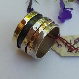 Spinning band ring 