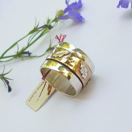 Stunning ring
